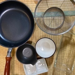食器セット　調理器具　鍋　茶碗　小皿　オーブン容器