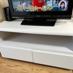 テレビ台(木製、白色)