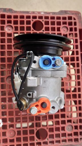 新品ダイハツ　エアコンコンプレッサー　L150.250.350.550.650 ミラ/ムーブ/タントなど