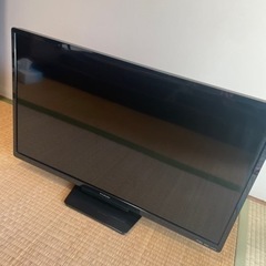 テレビ　32インチ　4/8受け取り可能な方限定