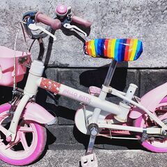 女子　自転車　キティちゃん　幼児　Kids