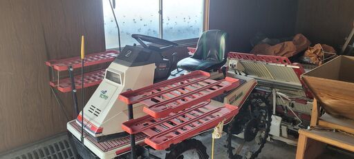 （期間限定1万円値下げ、これ以上値引きは出来ません。ご理解ください）田植え準備を考えられている方に朗報です！メンテナンス済のヤンマー田植え機が出ました！！