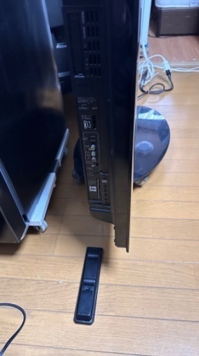 中型〜大型テレビ86 HITACHI 2015年製 37インチ 大阪府内 配達設置無料 保管場所での引き取りは値引きします