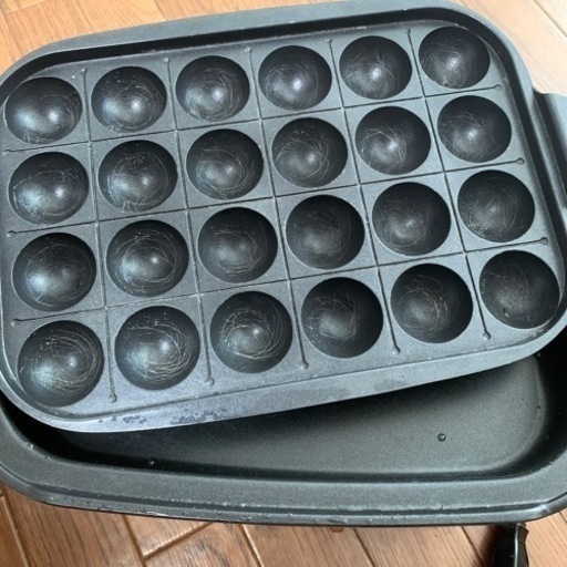 ホットプレート、たこ焼き器(26個)2020年製