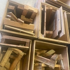 木箱、ウッドコンテナ、木材、廃材お譲ります。