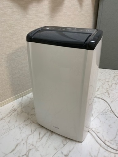 新作＊ 【除湿機】LOWYA 梅雨の時期には必需品