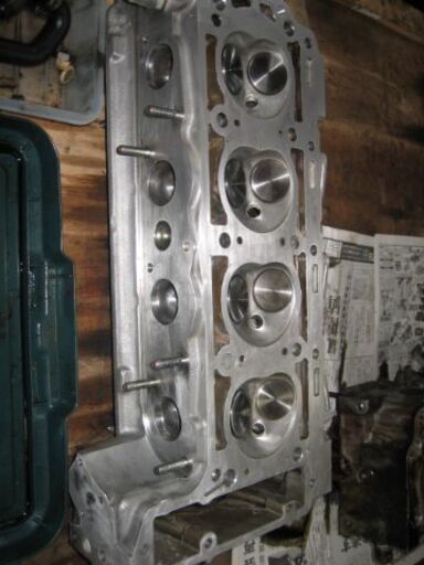 メルセデス―ベンツ190E-4シリンダーSOHC-20-23加工済みヘツト