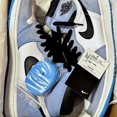 AIR JORDAN 1 HIGH UNIVERSITY BLU...