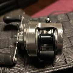 シマノ　両軸リール　カルカッタコンクエスト