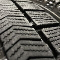 BS BLIZZAK VRX 215/60R16 16インチ スタッドレス 4本 19年製 
