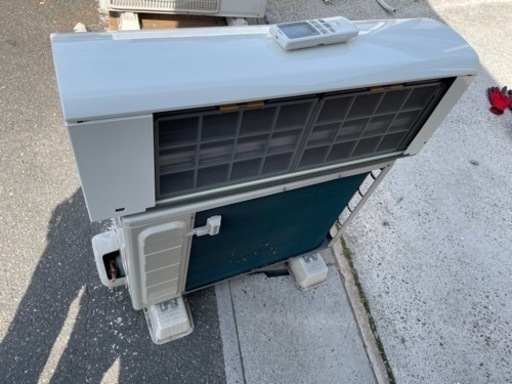 季節、空調家電 HITACHI 2.2kwエアコン RAS-M22BE9(W) 2012年製