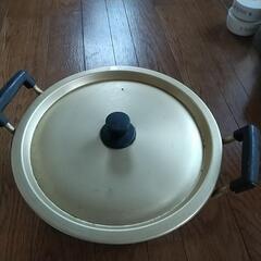 大きいアルミ鍋