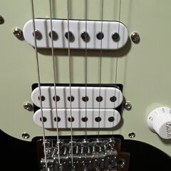 値下げしました]初心者用のIbanez AZES40 販売します