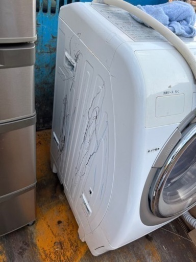4段冷蔵庫　ドラム式洗濯機