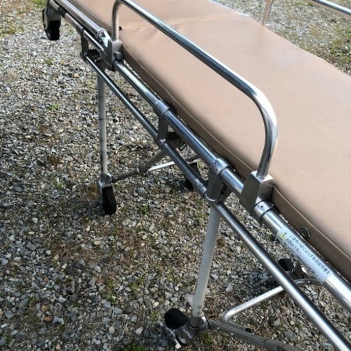 お譲り先決定 救急車のストレッチャー FERNO製 折りたたみ 引き取り限定 - キャリア、ラック