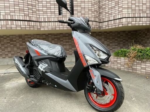 125cc新車！　ヤマハ　シグナス グリファス