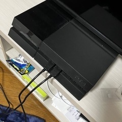 本日のみ PS4 カセット5つ コード類全て揃っています