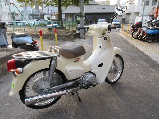 スーパーカブ50　☆走行1千キロちょい☆オマケ自賠責保険残(2026年11/28)　ホワイト　AA09 スーパーカブ50 AA09 ☆走行1千キロちょい☆オマケ自賠責保険残(2026