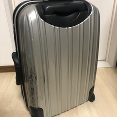 キャリーバッグ　中古