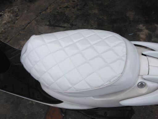 ⭐ホンダライブディオZXタイプ　AF35　白　エナメルシートにテールウイング　タイヤもバリ山 ⭐ホンダライブディオZXタイプ AF35 白 エナメルシート テールウイング