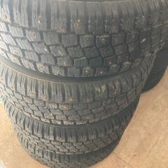 スパイクタイヤ　16　アルファード等