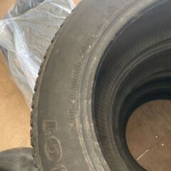 スパイクタイヤ　16　アルファード等