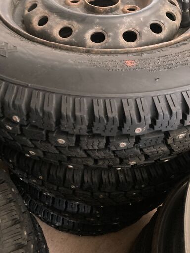 スパイクタイヤ　12インチ　ハンコック　軽自動車等