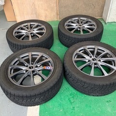 スタッドレスタイヤとホイールのセットです。岸和田市まで取りに来て頂ける方にお願いします。