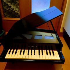 KAWAI 子供用 ミニピアノ ブラック 425×450×205...