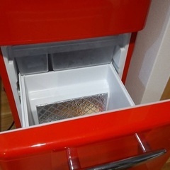 15日夜、または16日お引き渡し。レトロデザイン小型冷蔵庫 2020年購入