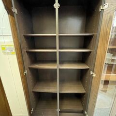 💚ブラウンカラー本棚 ✨定価￥49,800✨ 引き出し収納付き 書庫 おしゃれなガラス扉💚3493