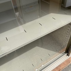✰︎激安!!✰︎ KOKUYO 鍵付き!! スチール書庫 書棚 キャビネット ガラス扉