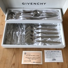 GIVENCHY スプーン　フォーク　セット
