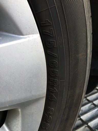 タイヤ、ホイール 決まりました 175/65r14 ヴィッツ タイヤホイールセット