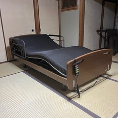 値下げ【美品】ニトリ　電動介護ベッド　フレーム＋マットレス　ライズ(高さ調整可能)