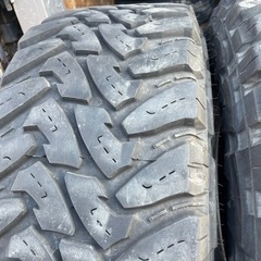 希少　バリ山　TOYO OPENCOUNTRY M/T 305/70R16 124/121P 10PR 2019年製　16インチ　ランクルなど