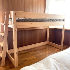 無印良品の木製二段ベッド パイン材　マット無し