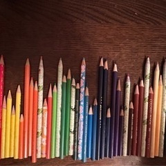 色鉛筆48本＋鉛筆5本まとめて