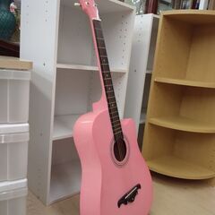 美品 お洒落なピンク ギター