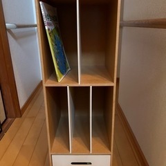 本棚（A4縦収納可）※子どもの教科書等入れに使用
