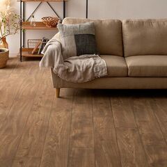 【配送出来ます】新品未使用品 定価52486円 抗菌 傷防止 滑らないフローリング調パイルカーペット ペットにも ご年配のご家庭にも 200x300（近くなら配送も可能です）