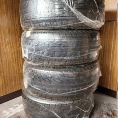 タイヤ新品未使用 22インチ