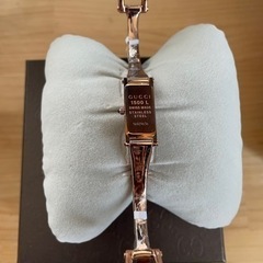 Gucci レディース　腕時計　1500 ピンクゴールド