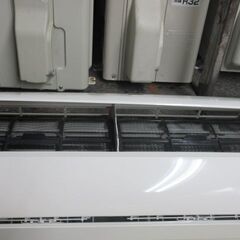 K04170　シャープ　中古エアコン　主に8畳用　冷房能力　2.5KW ／ 暖房能力　2.8KW