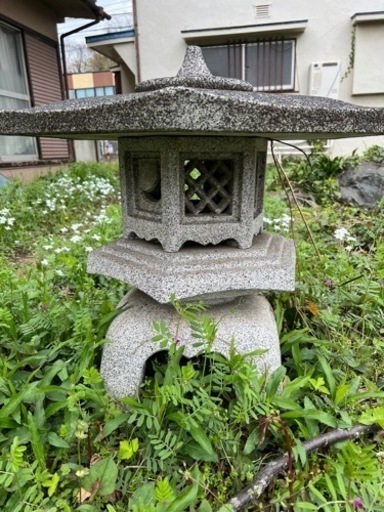 い出のひと時に、とびきりのおしゃれを！ 4本足 引取り限定 六角雪見灯篭 観賞 庭石 石灯篭 2個セット 置物