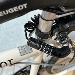 クロスバイク PEUGEOT（プジョー）充電式ライト ワイヤーロック付