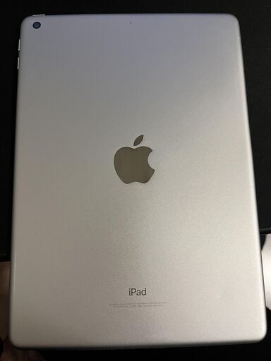 iPad 第5世代 Wi-Fiモデル 9.7インチ 32GB シルバー