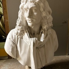 モリエール石膏像