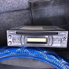 いすゞ　純正ラジオCD トラック　24V