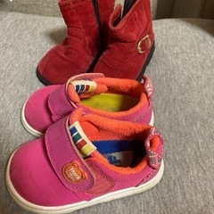 オールシーズン3歳児さんの服と靴